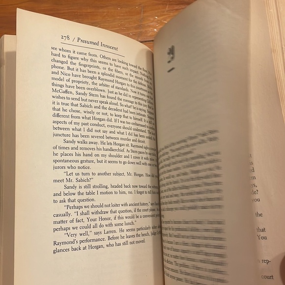 1st Edition 3rd Printing 1987 Scott Turow Presumed Innocent hardcover book - Picture 9 of 11